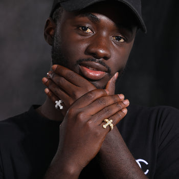 IE9250034 BAGUETTE MOISSANITE CROSS RING IN STERLING SILVER