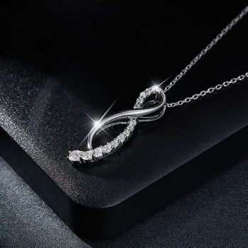 Pendentif en moissanite et diamant en argent sterling