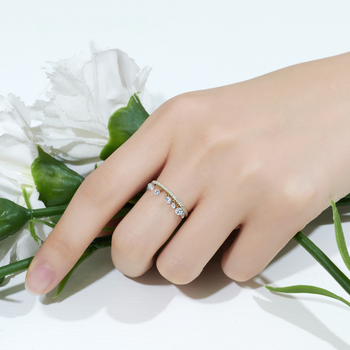 Ohrring mit keltischem Knoten aus Sterlingsilber