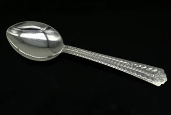 LAUREL LEAVES SPOON IN STERLING SILVER