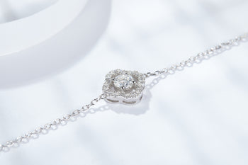 MOISSANIT-ARMBAND MIT BLATTKLEE-MOISSANIT AUS STERLINGSILBER