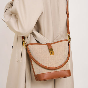 MOISSANIT-ANHÄNGER MIT ZAUBERBAUM-MOIDEN AUS STERLINGSILBER