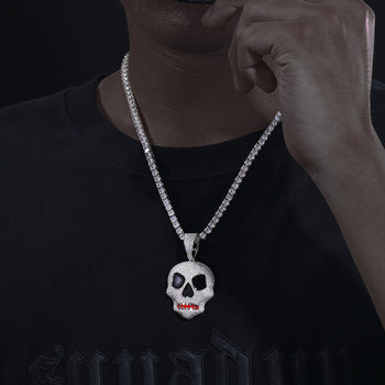 COLLIER PENDENTIF CRÂNE DE TERRE D'EXTRATERRESTRE EN MOISANITE ET ARGENT MASSIF