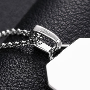 Anhänger mit Engeln und Dämonen aus Sterlingsilber mit Moissanit-Motiv