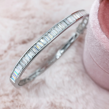 Ohrring mit keltischem Knoten aus Sterlingsilber