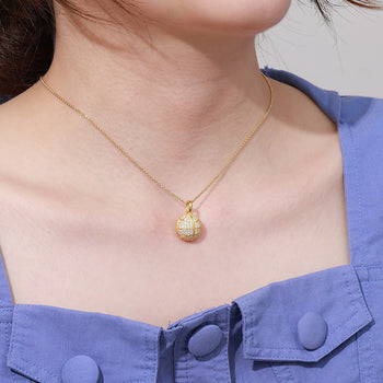 COLLIER PENDENTIF BALLON DE BASKET-BALL EN MOISANITE ET ARGENT MASSIF