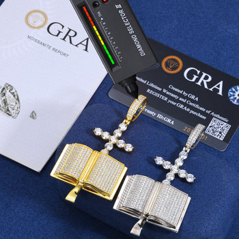 Pendentif croix biblique en moissanite et argent sterling