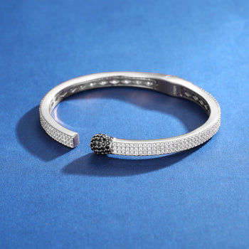 BRACELET MANCHETTE EN ARGENT MASSIF ET MOISSANITE À FLAMME NOIRE