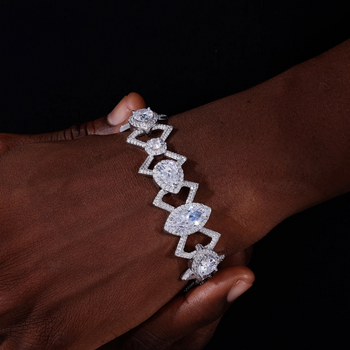 MOISSANITE BOWKNOT LINK BRACELET IN STERLING SILVER