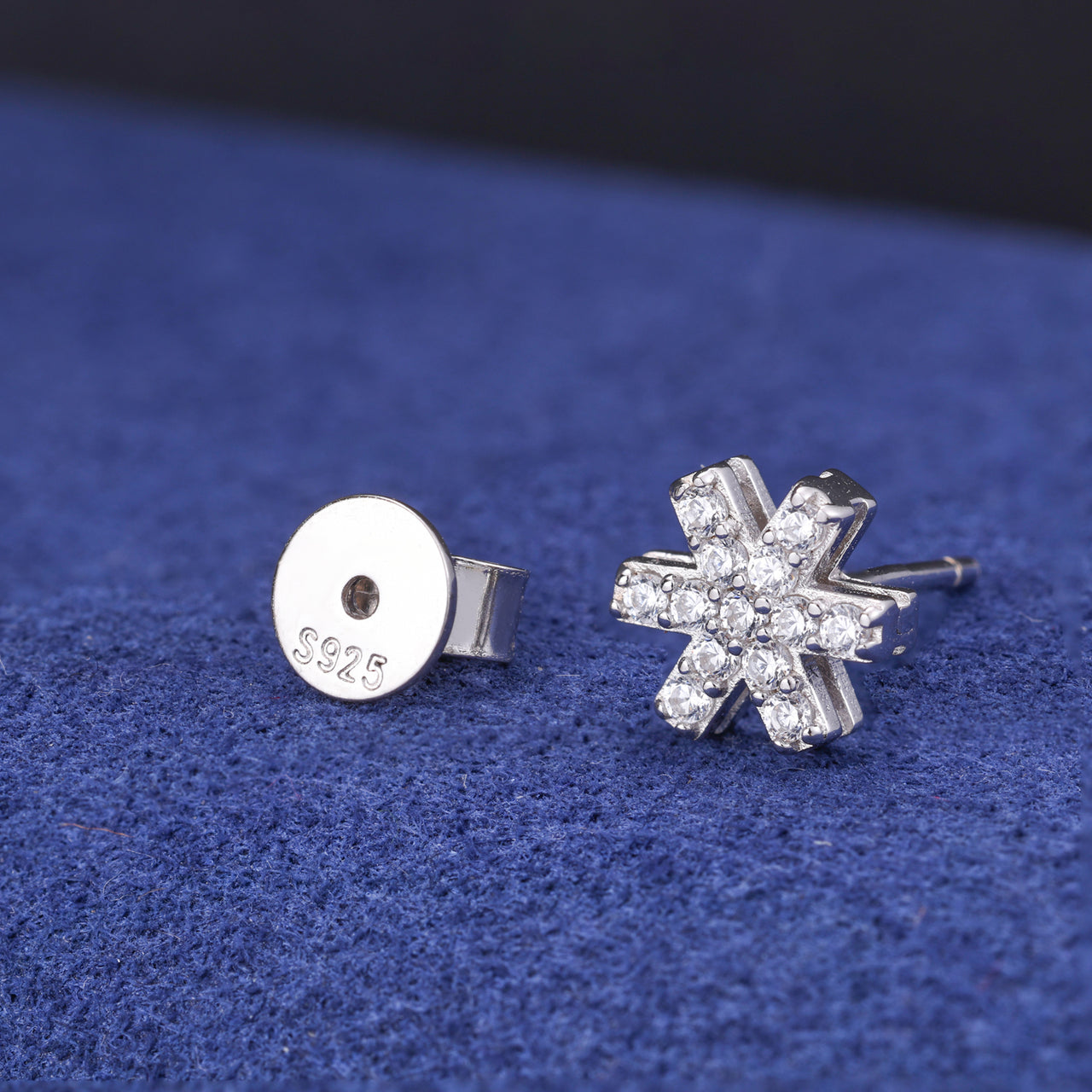 MOISSANITE CHRISTMAS SNOWFLAKE STUD EARRING IN STERLING SILVER