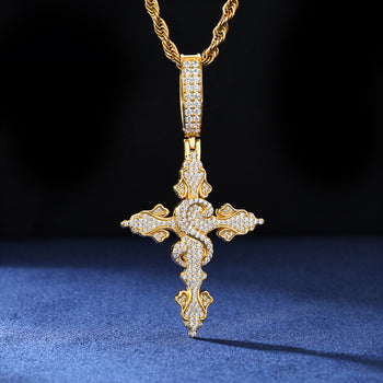 Pendentif croix en moissanite et argent sterling