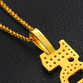 Pendentif en argent sterling serti de diamants moissanite 100