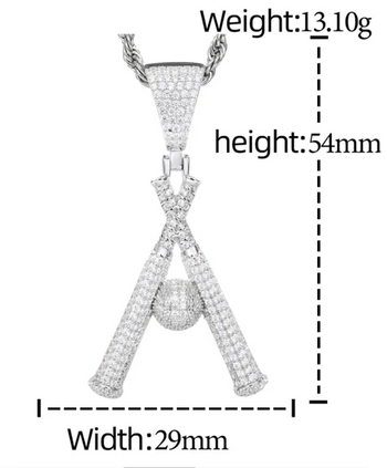 PENDENTIF CRÂNE-CROIX EN MOISANITE ET DIAMANTS 