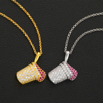 Collier pendentif en forme de cupcake mignon serti de diamants moissanite, en argent sterling