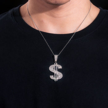 Pendentif en forme de dollar serti de diamants et de moissanite, en argent sterling