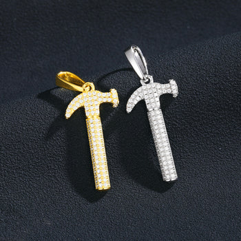 Pendentif marteau en moissanite et diamant en argent sterling