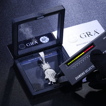 Pendentif main de Hamsa en argent sterling et diamants moissanite {STYLE 2}