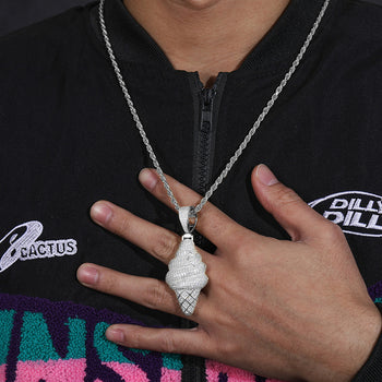 Collier pendentif en forme de cornet de glace serti de diamants et de moissanite, en argent sterling