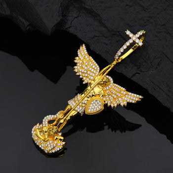 Pendentif ange du châtiment en moissanite et diamants, avec bélière en forme de croix, en argent sterling 