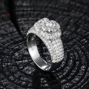 Bague de fiançailles sertie de diamants et de moissanite en argent sterling 