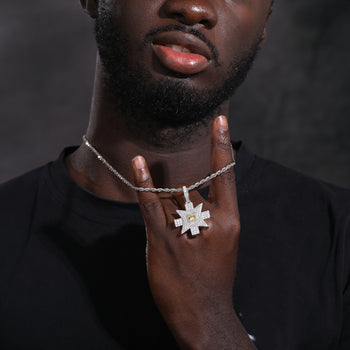 MOISSANIT-DIAMANT-MALTA-KREUZ-ANHÄNGER AUS STERLINGSILBER