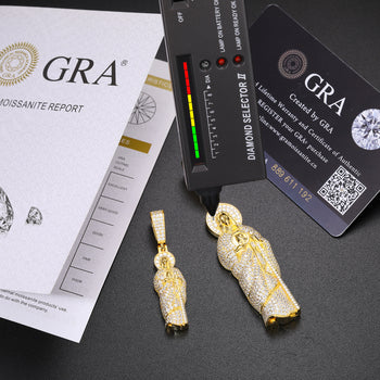 Halskette mit Anhänger „Judas der Apostel“ aus Sterlingsilber mit Moissanit-Diamanten