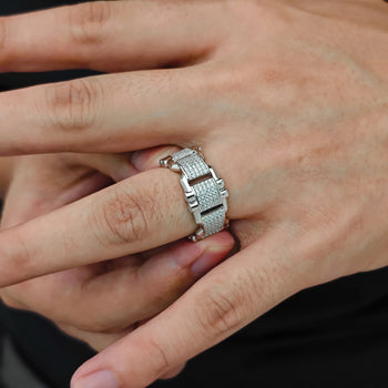 MOISSANITE DIAMOND LINK BAND RING IN STERLING SILVER