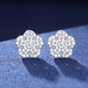 Boucles d'oreilles puces en forme de fleur de lotus serties de diamants et de moissanite, en argent sterling