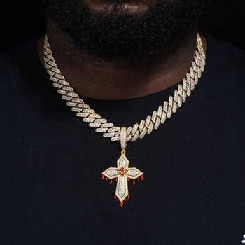 PENDENTIF CROIX DE SANG FONDU EN MOISSAINE ET DIAMANT 