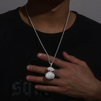 PENDENTIF SAC À BILLETS EN ARGENT MASSIF ET DIAMANTS EN MOISSANITE {STYLE 3}