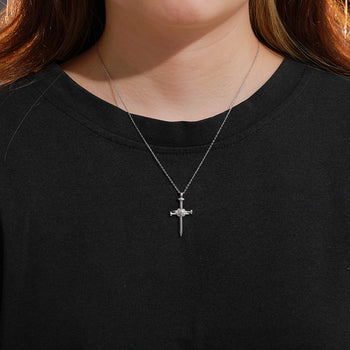 Collier pendentif croix en moissanite et diamants, en argent sterling