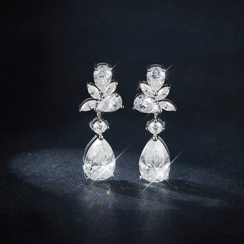 Boucles d'oreilles pendantes en forme de poire serties de diamants et de moissanite, en argent sterling