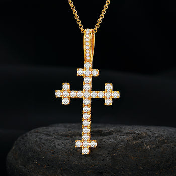 Collier pendentif croix en moissanite et diamants, serti sur quatre pierres, en argent sterling