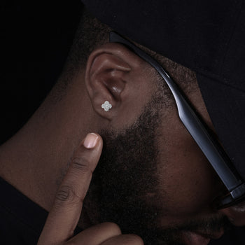 Boucles d'oreilles en moissanite et diamants, motif pétales éclatants, en argent sterling 