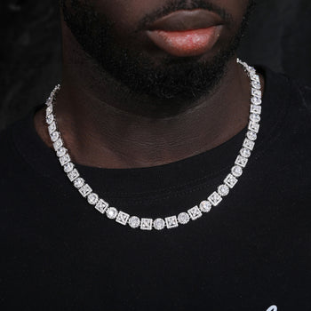 Halskette oder Armband aus Sterlingsilber mit rundem vierblättrigem Kleeblatt und Moissanit-Diamanten