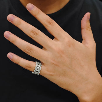 MOISSANITE DIAMOND SPARKLING BAND RING IN STERLING SILVER