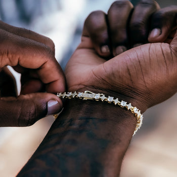 MOISSANITE DIAMOND ROUND AND STAR TENNIS BRACELET IN STERLING SILVER - IVORY & EBONY