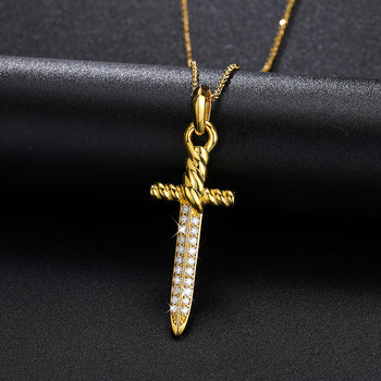 Pendentif croix en moissanite et diamants, en argent sterling