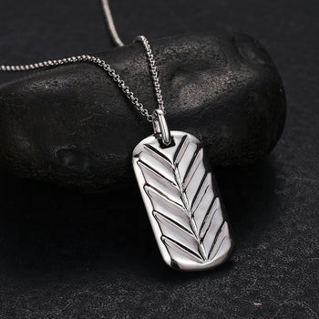 COLLIER PENDENTIF AVEC CHARME EN MOISSANITE EN ARGENT MASSIF {STYLE 2}