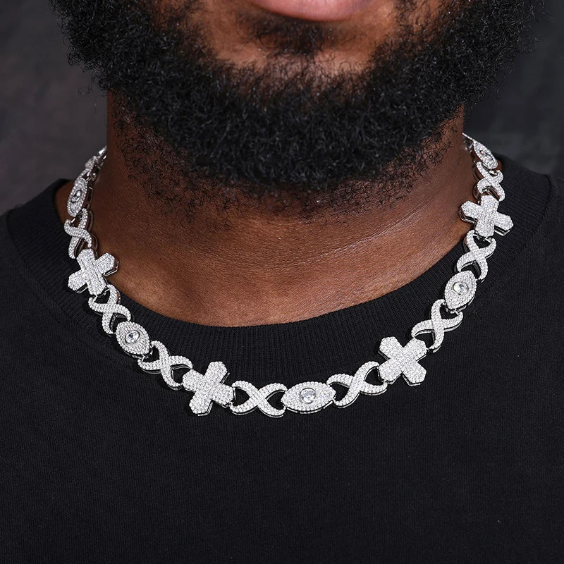 BRACELET À MAILLES CUBINES TAILLÉES EN ARGENT MASSIF