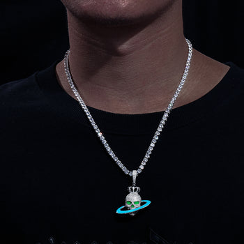 Pendentif crâne lumineux en moissanite et argent sterling