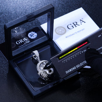 Collier pendentif tête et coupe en moissanite, en argent sterling