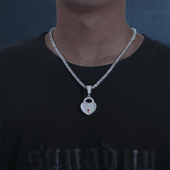 Pendentif en forme de cœur en moissanite et argent sterling