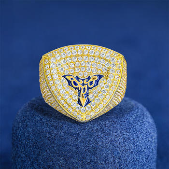 MOISSANIT-FLEDER-DREIECKSRING IN FLEDERMAUSFORM AUS STERLINGSILBER