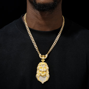 Anhänger mit Jesus-Adlern, besetzt mit Moissanit und verziert mit Eis, aus Sterlingsilber