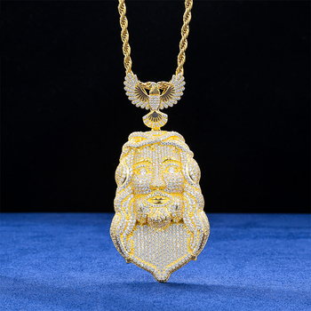 Anhänger mit Jesus-Adlern, besetzt mit Moissanit und verziert mit Eis, aus Sterlingsilber