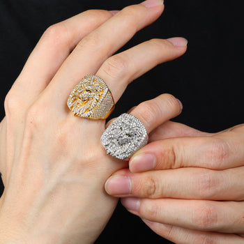 Bague lion sertie de moissanite en argent sterling