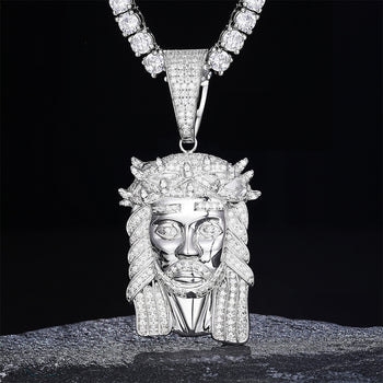 Pendentif croix de Jésus en moissanite et argent sterling