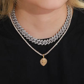 Pendentif lion en moissanite et argent sterling