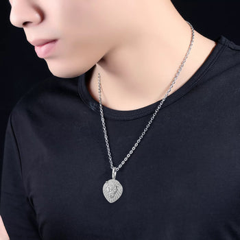 Pendentif lion en moissanite et argent sterling